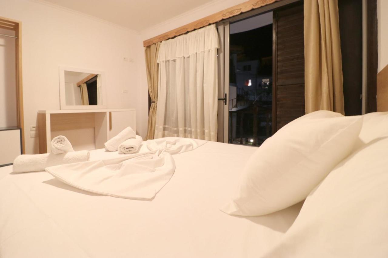 Vila Mateus Himarë Exteriér fotografie
